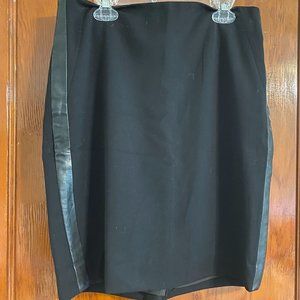 Tuxedo detail pencil skirt